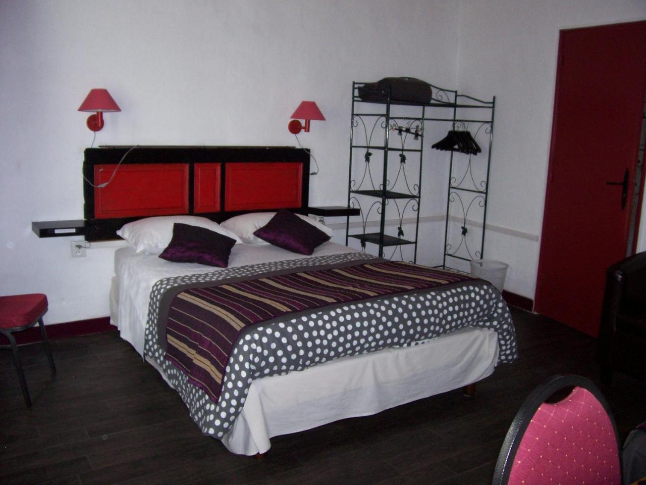 Auberge Cocagne Aveze  Bagian luar foto